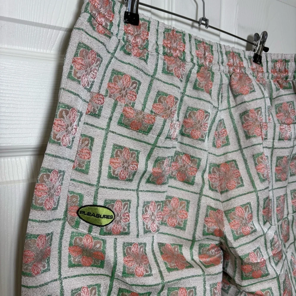 Pleasures Slippy Easy Pants Men XL Cream Floral Tapestry Pull On Hype Streetwear